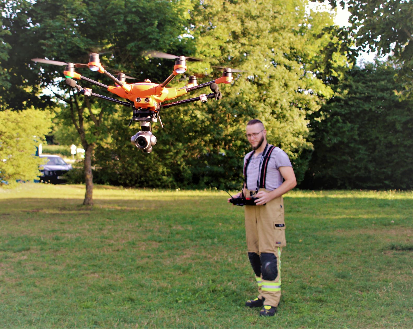 Alt Steuer Copter Drohne verkleinert