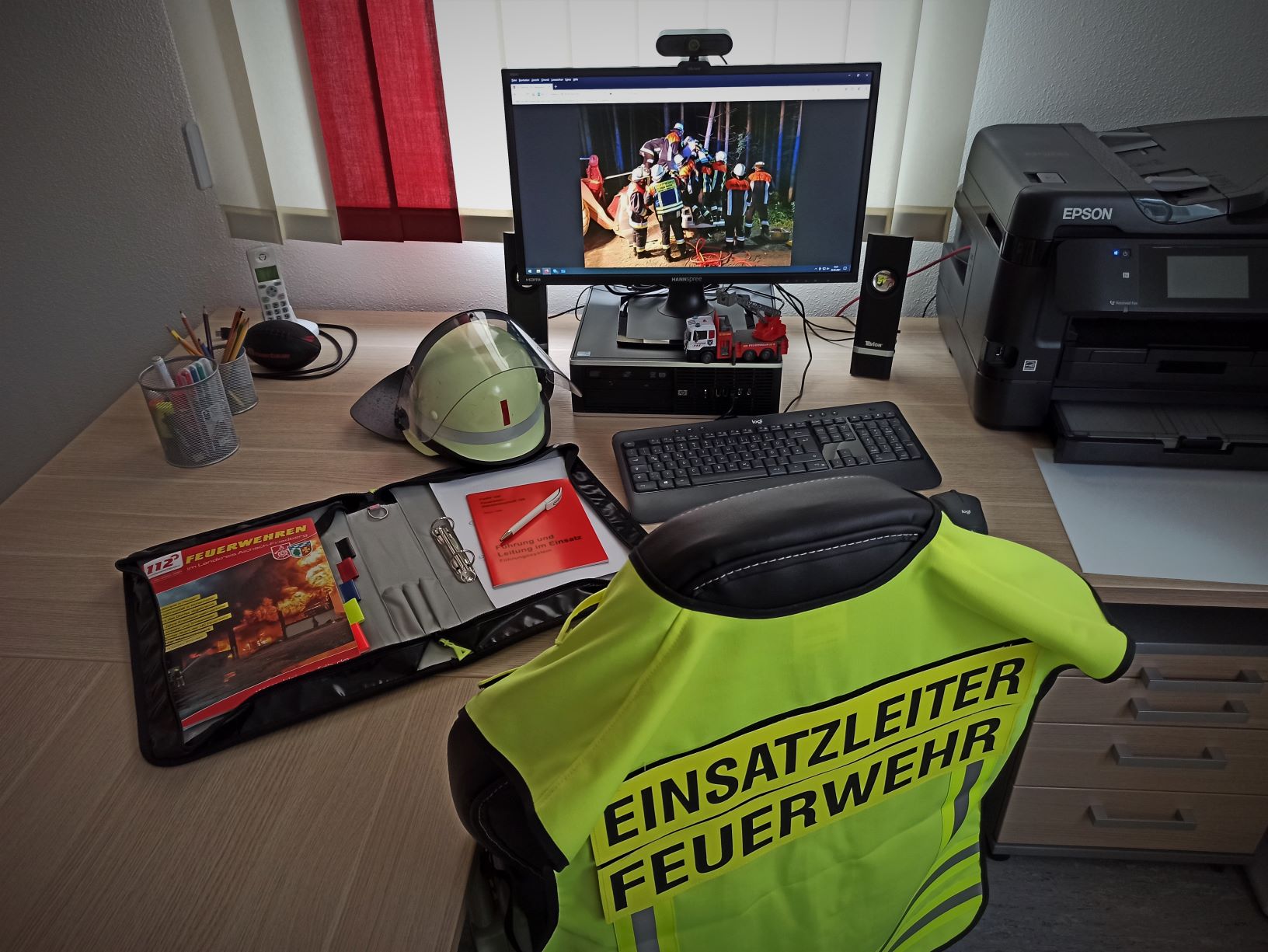 Einsatzleiter Schulung Online PC Computer Buero Kommandant 3 verkleinert