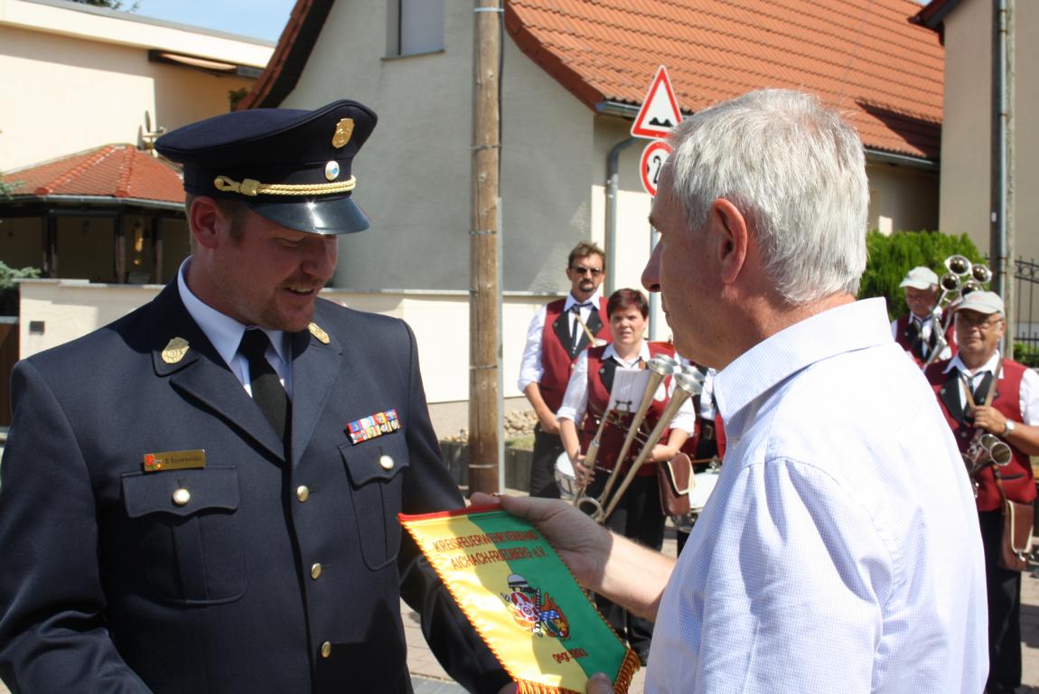 Wimpelübergabe in Kreinitz (c) A. Huth